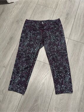Roadrunner sports legging Purple Speckled Capris Leggings size medium
